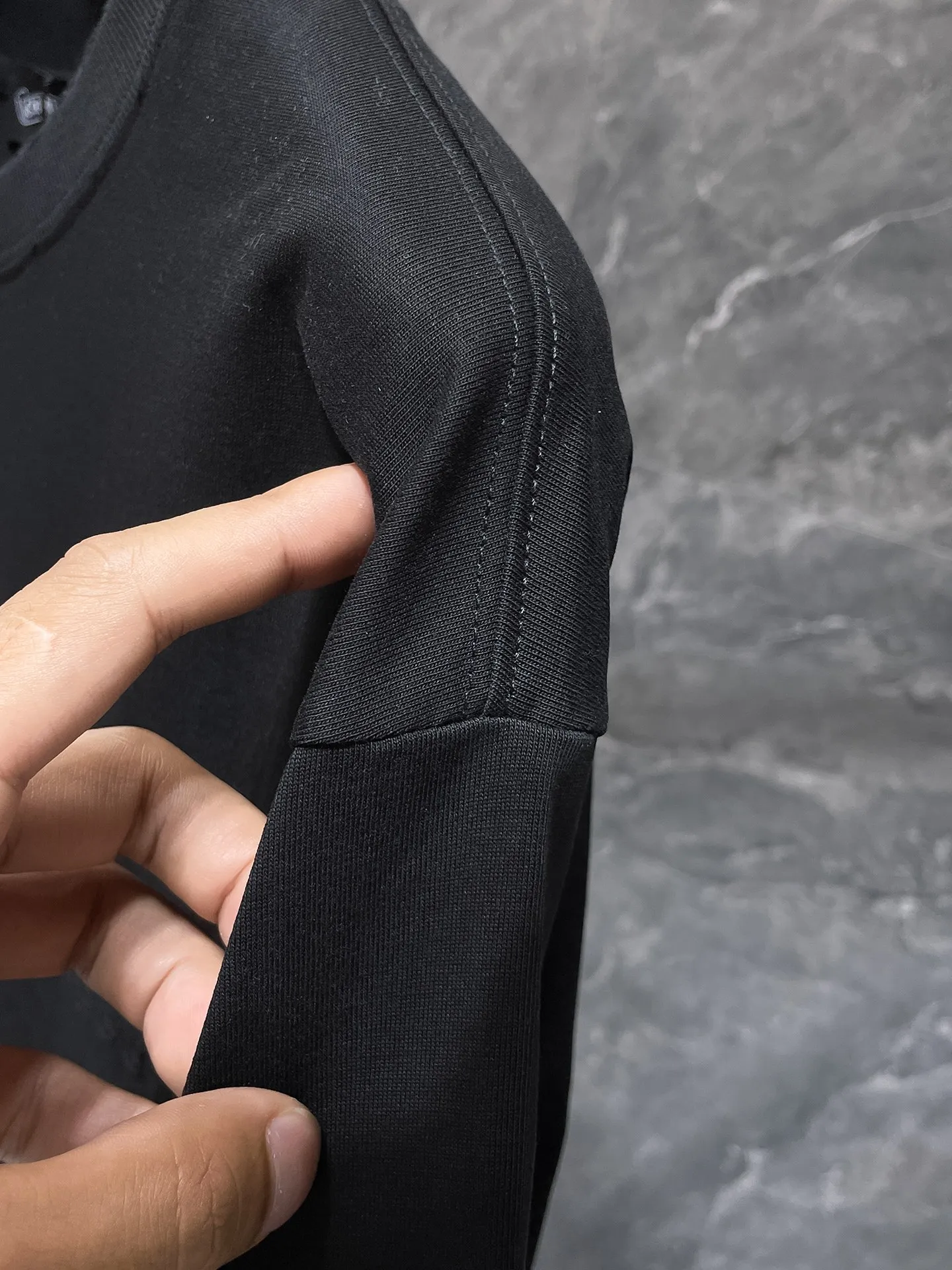 P170 New Chrome Hearts 25ss engraved film hot diamond version High weight environmentally friendly high-quality top fabric 280g Heavy hot diamond horseshoe Sanskrit letter cross short sleeves counter synchronization 1:1 replica version Recommended color: black white code number: S, M, L, X